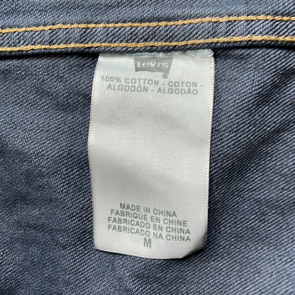 Levi’s Denim Trucker Jacket - Picture 4 of 6